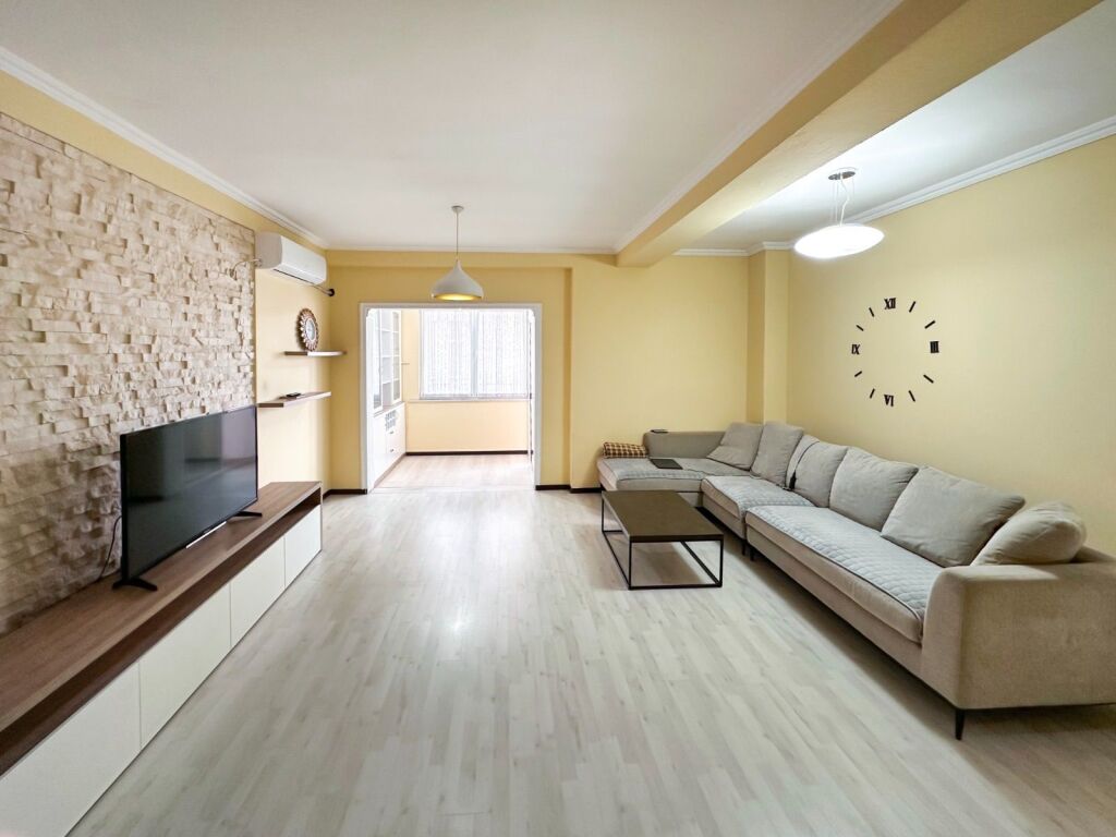 Appartamento in vendita a Komuna e Parisit Tirana