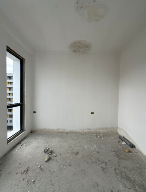 🏢 Apartment 1+1 for Sale – Square 21, Kavaja Street  