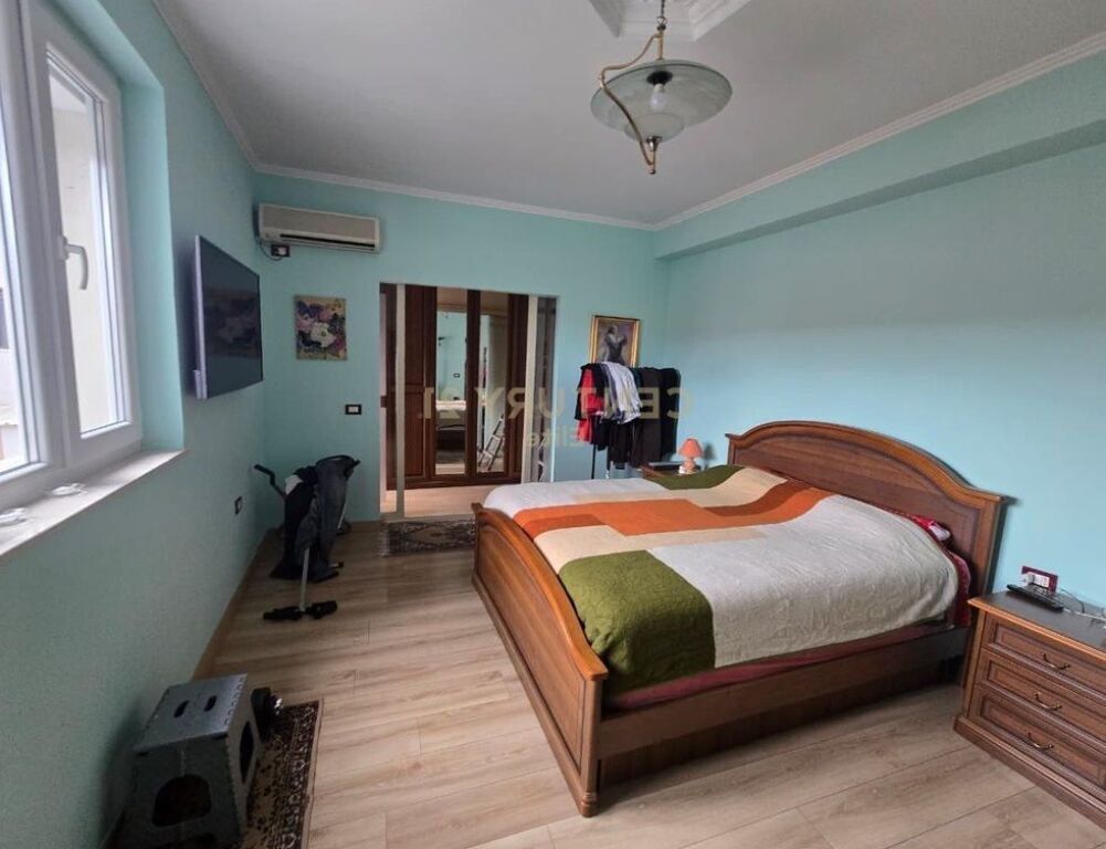 Appartamento 2+1+2+Posto Auto In Vendita a Irfan Tomini, Tirana - 320,000€ | 130 m²