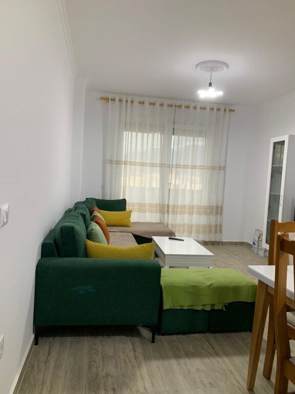 Apartment for rent plus parking at Golden Park 3