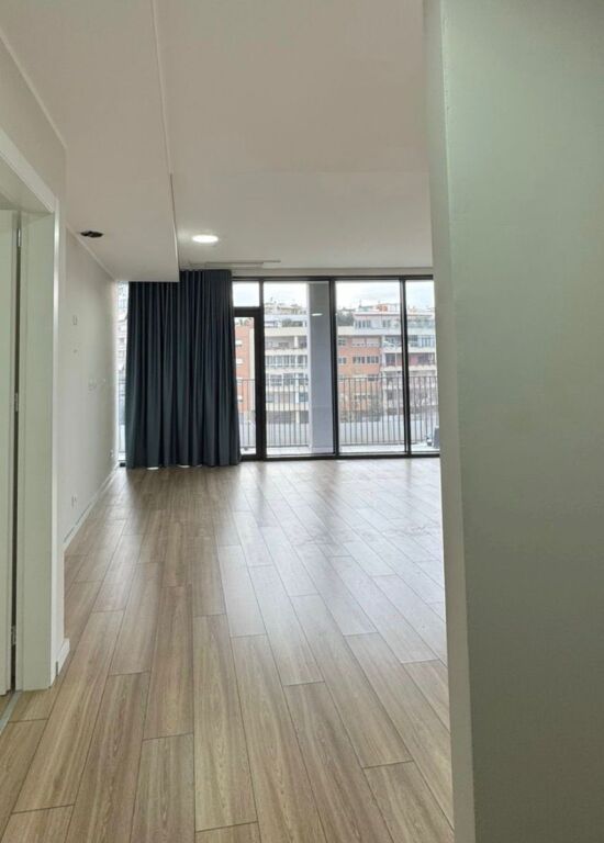 Affittiamo appartamento 2+1+2 per uffici 🏢 📍 Lake View Residence, Lago di Tirana