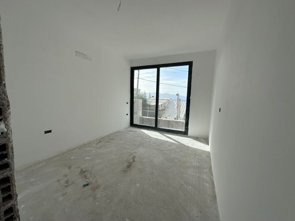 Saranda sale Apartment with private pool