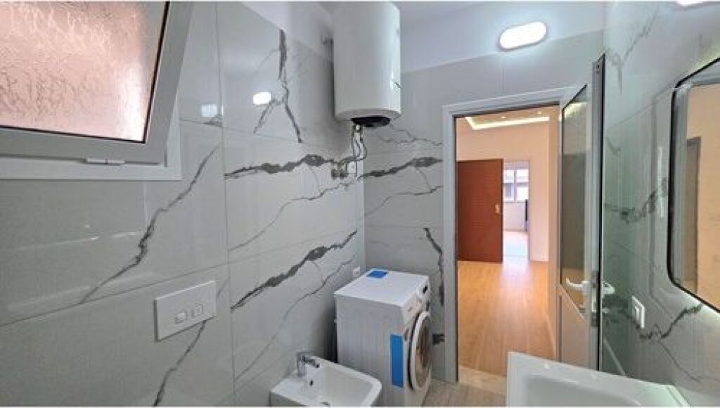 Apartament 2+1+2 ne shitje ne Lungomare
