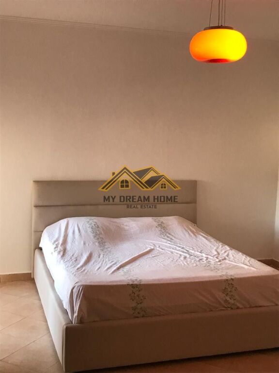 AFFITTASI APPARTAMENTO 3+1+2+ VERANDA VOLLGA DURRES!
