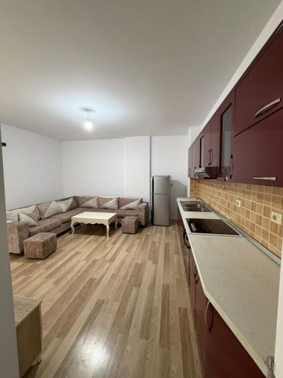 Appartamento 2+1 in misto mame con 430€