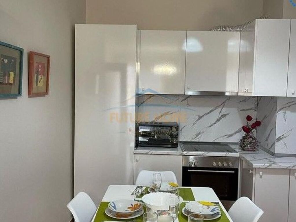 Qera,Apartament 2+1, Petro Nini, Bllok, Tirane.