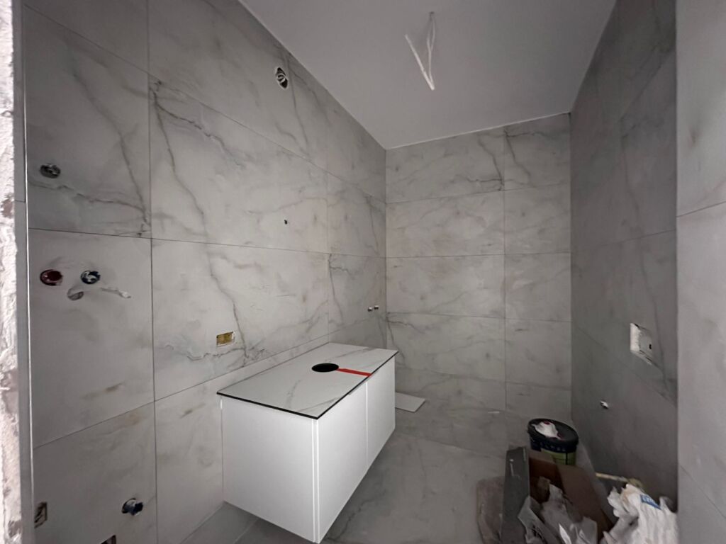 Sarande sale Apartment with view  