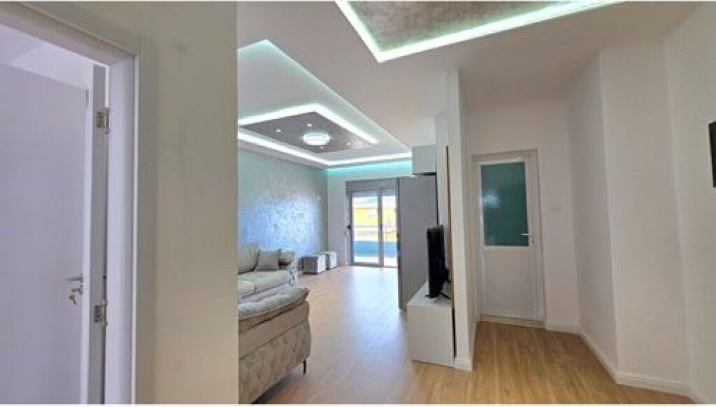 Apartament 2+1+2 ne shitje ne Lungomare