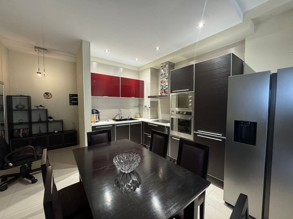 Apartament 2+1 me qira prane Kompleksit Halili!