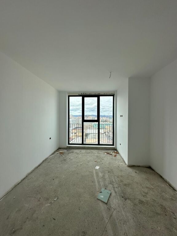 Vendesi in vendita 2+1+2 – Siri Kodra, vicino al Nuovo Boulevard📍