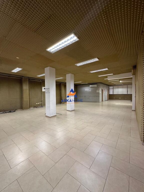 JEPET ME QERA NJËSI BIZNESI 350 M² "QYTETIT STUDENTI" 3.000 € / MUAJ