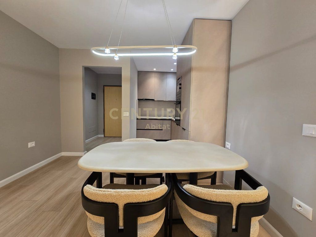Appartamento 2+1 con Veranda in Vendita – Ex Esposizione !