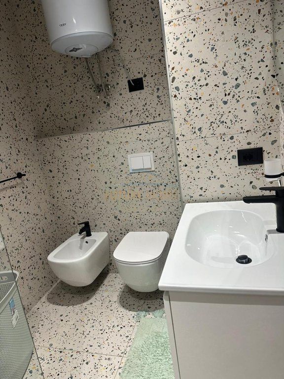 Rent, Apartment 2+1+Parking Space, Access Tirana, Former Customs, Tirana.
