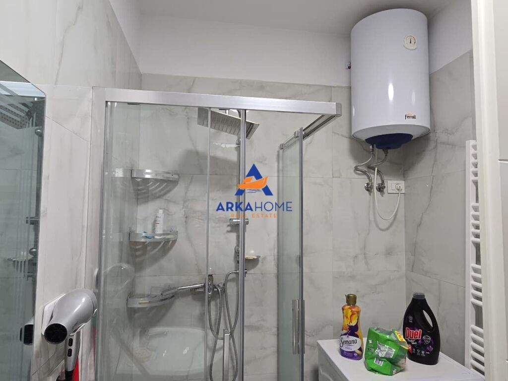 VENDESI APPARTAMENTO 2+1+2 (2 BAGNI) + POSTO AUTO AL -1 "EX OFFICINA GEOLOGICA" 28.500.000 LEKË