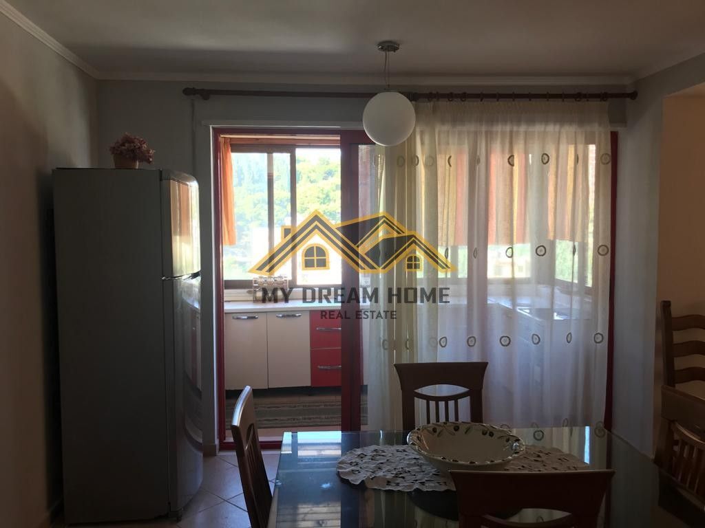 AFFITTASI APPARTAMENTO 3+1+2+ VERANDA VOLLGA DURRES!
