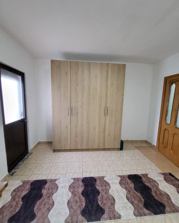Apartament 2+1, Sheshi Willson!