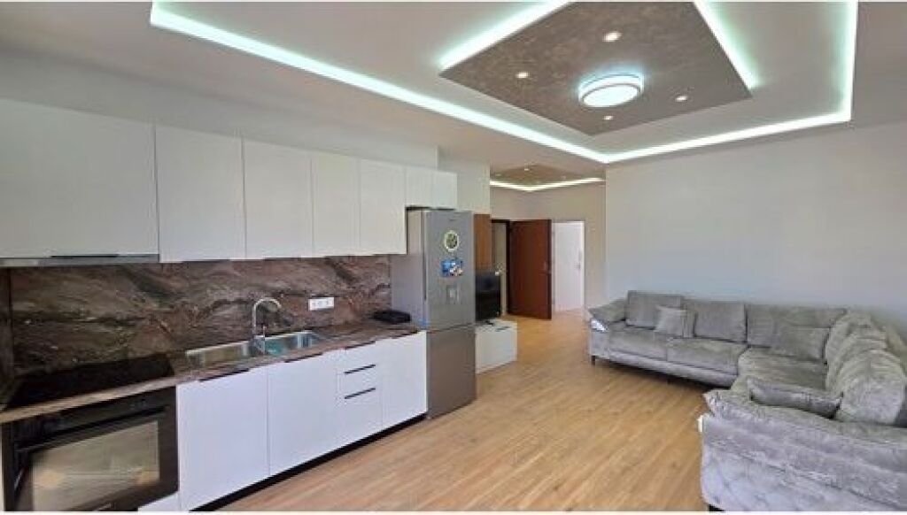 Apartament 2+1+2 ne shitje ne Lungomare