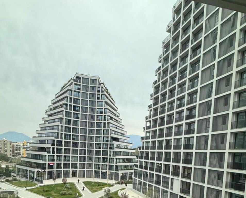 Affittiamo appartamento 2+1+2 per uffici 🏢 📍 Lake View Residence, Lago di Tirana