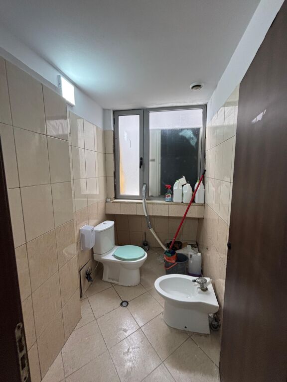 📌 Jepet me qira zyre e kompletuar me qira Perballe Delijorgjit