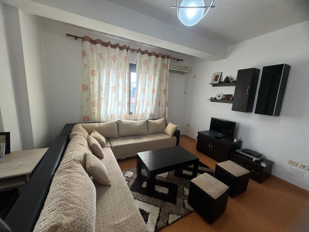 Apartment 1+1 for rent in Yzberisht