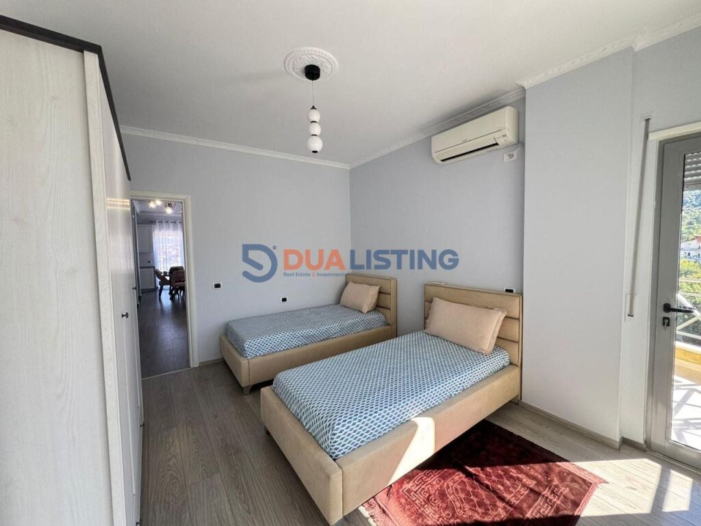 APARTMENT 3+1+2 WITH PARKING SPACE AVAILABLE NEAR THE BOTANICAL GARDEN !