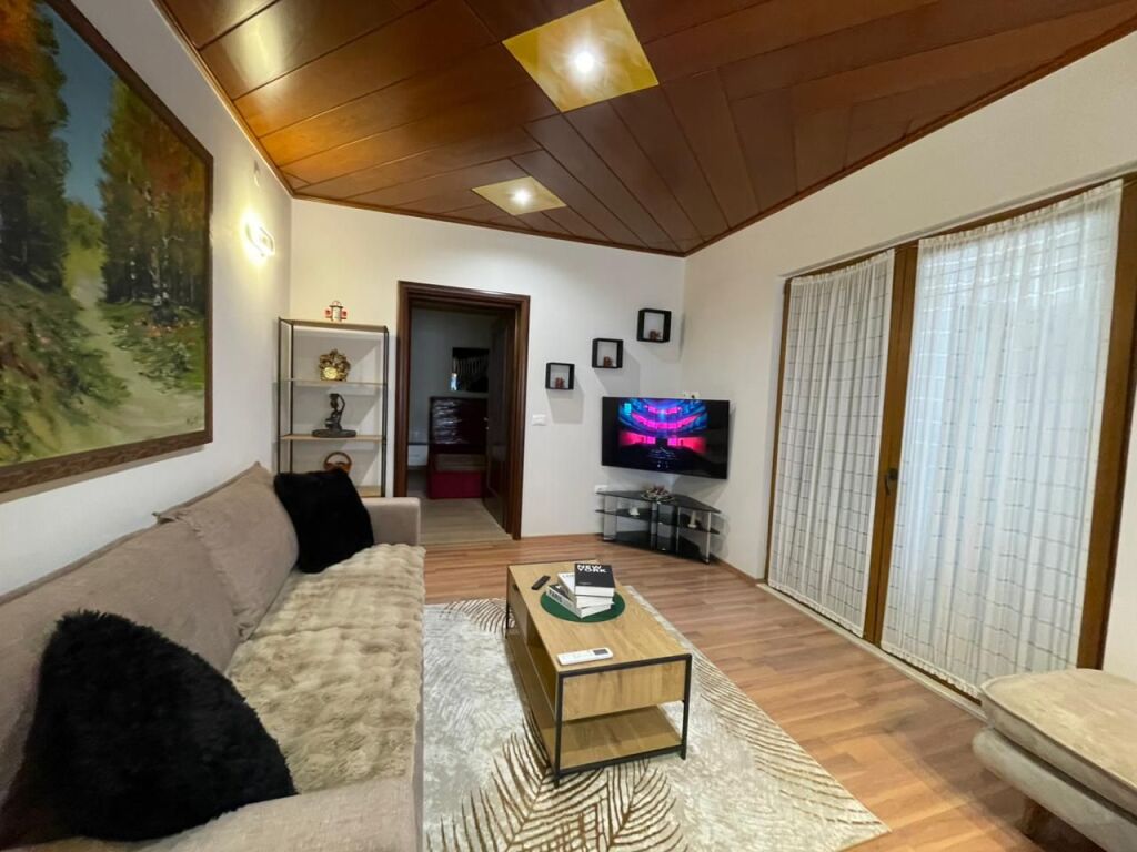 Apartment 1+1 for rent near Rruga e Kavajes by Globe.
