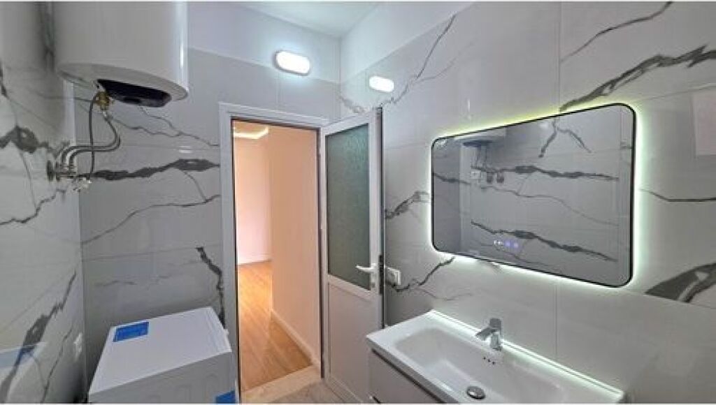 Apartament 2+1+2 ne shitje ne Lungomare