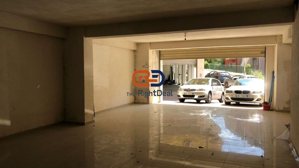 Tek Liqeni I Thate, Shitet Ambient Biznesi !!