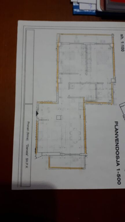 ZYRE ME QERA 118 M2 PAZARI I RI 1.000 EURO