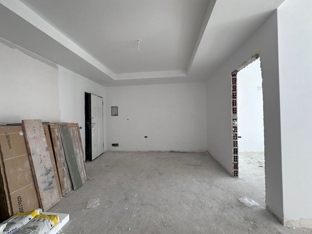 Saranda sale Apartment with private pool