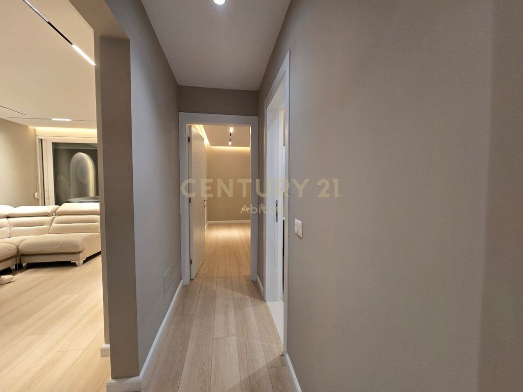Appartamento 2+1 con Veranda in Vendita – Ex Esposizione !