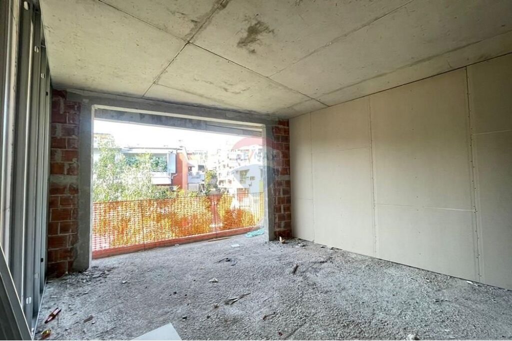 Apartment 1+1 for sale at Gradient Residence!