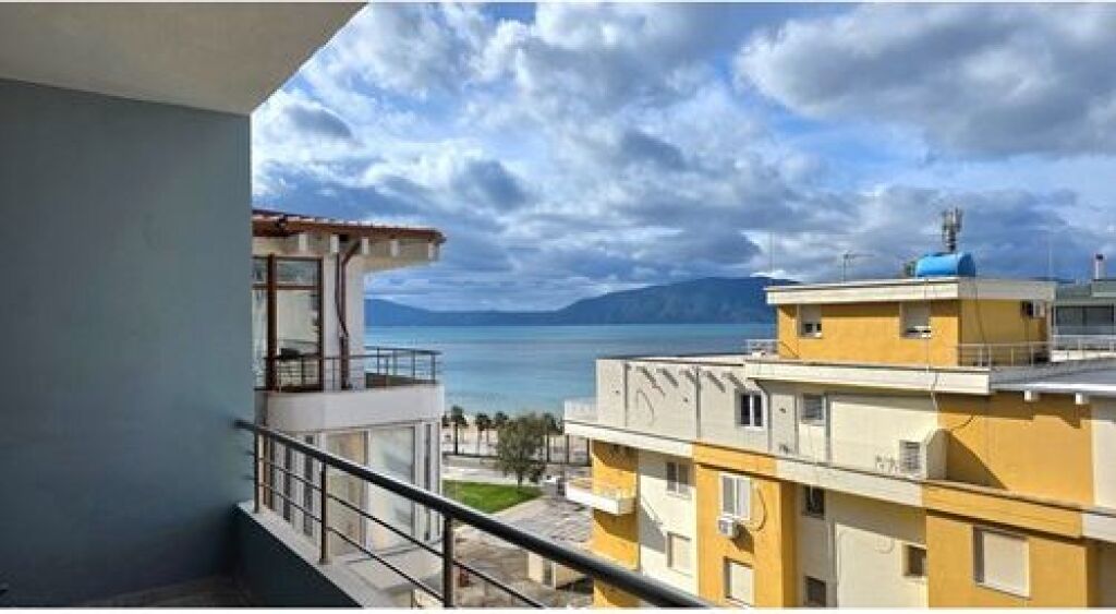 Apartament 2+1+2 ne shitje ne Lungomare