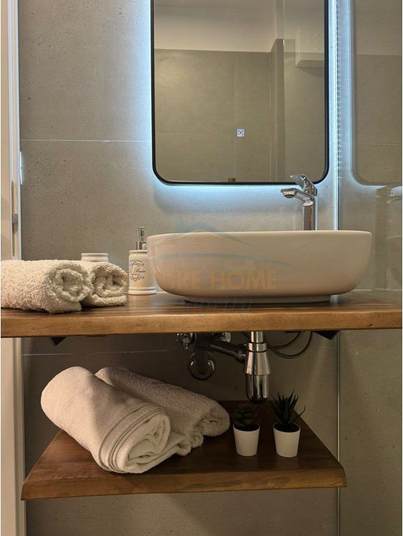 Affitto, Appartamento 1+1, Via Ali Pashë Gucia, Tirana.