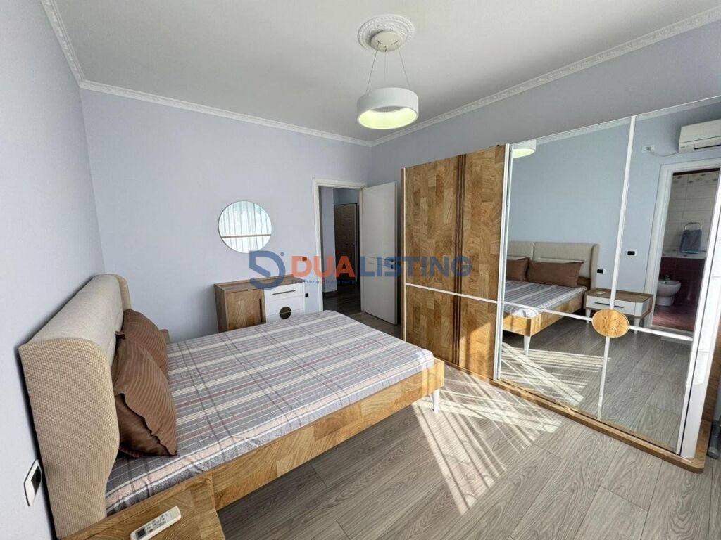 APARTMENT 3+1+2 WITH PARKING SPACE AVAILABLE NEAR THE BOTANICAL GARDEN !