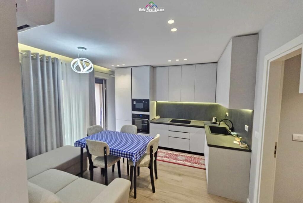 Apartament Me Qera 2+1 Tek Shkolla e Kuqe ( ID B2201744) Tirane