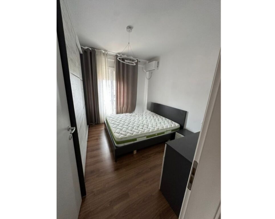 Selite - Jepet me qera 2+1 Prane Xhamise