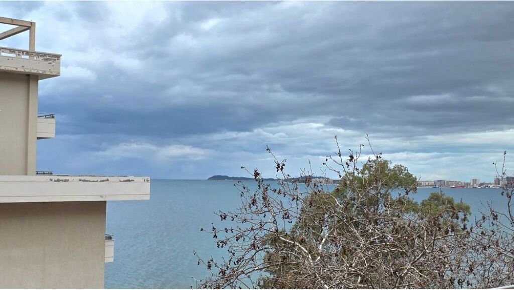 Appartamento Premium 2+1 in Affitto a Lungo Termine – Lungomare, Vlorë