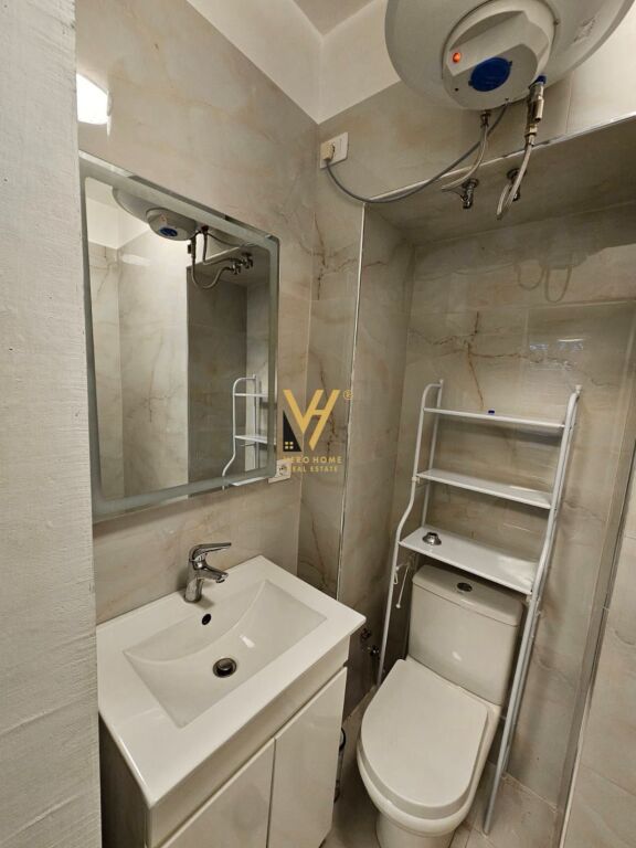 JEPET ZYRE 30 M2 ME QIRA TE BLV.GJERGJ FISHTA 35.000 LEKE
