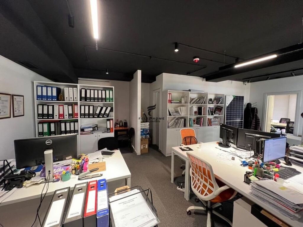 OFFICE FOR RENT 75 M2 PAZARI RI 1100 EURO