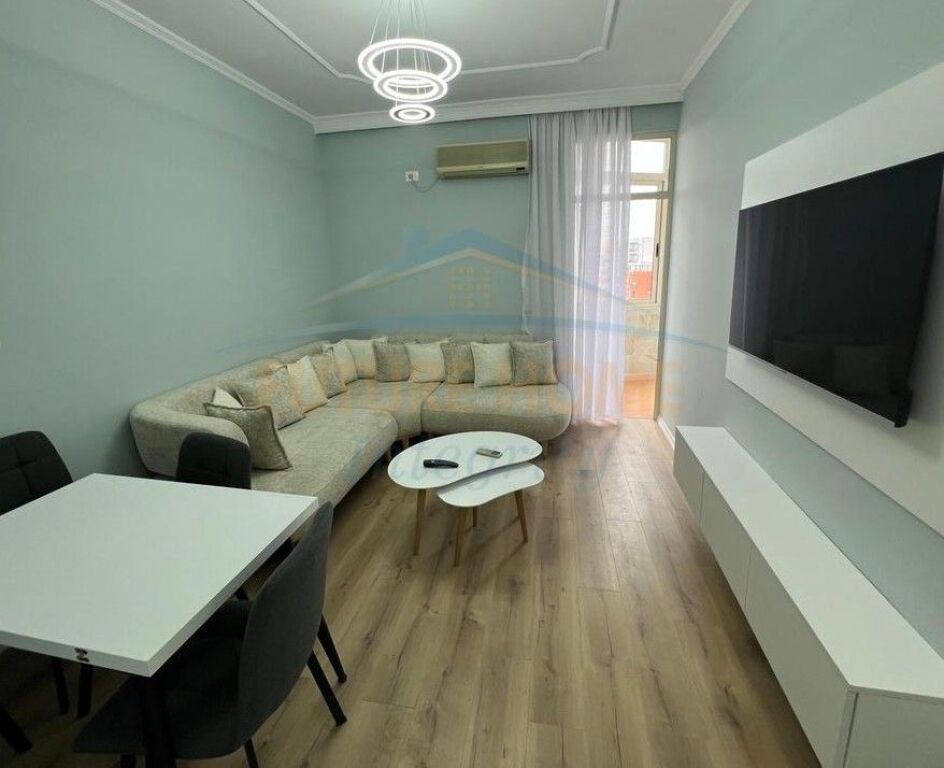 Qera, Apartament 1+1, Rruga Fortuzi, Tiranë.