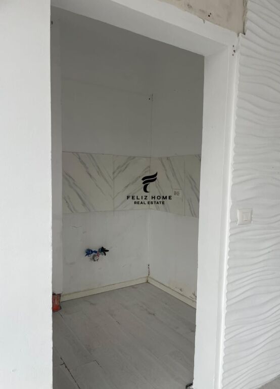 SHITET AMBIENT BIZNESI 72 ZOGU I ZI 25.000.000 LEKE