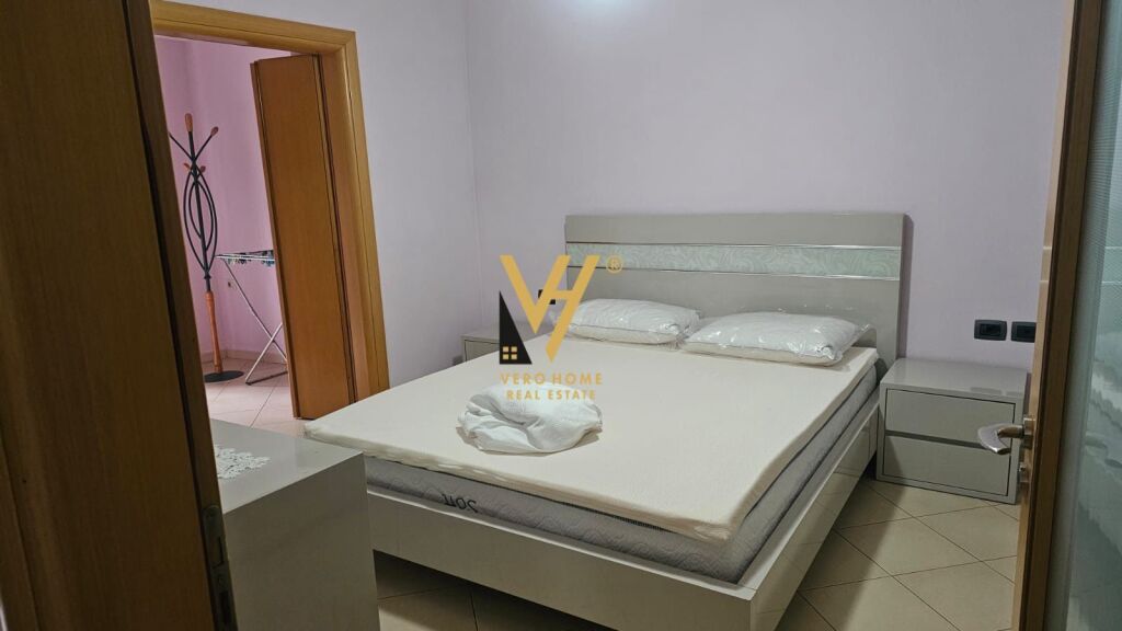 JEPET APARTAMENT 2+1+BLK ME QIRA TE RR.SOTIR PECI 70.000 LEKE
