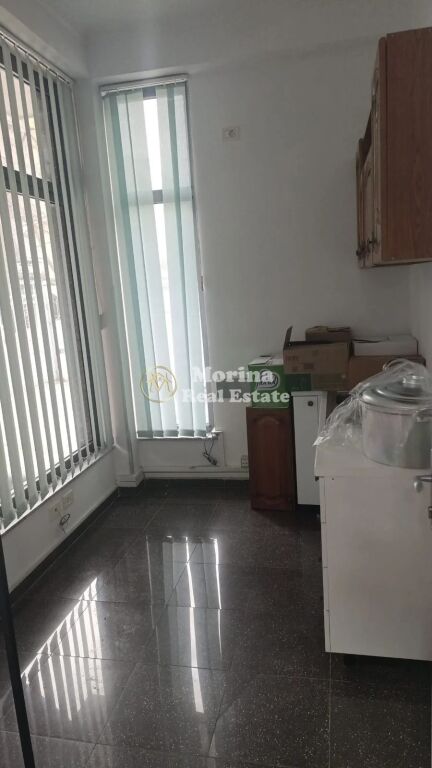 Qera | Ambjent Biznesi | Xhamlliku | 2700 €/muaj