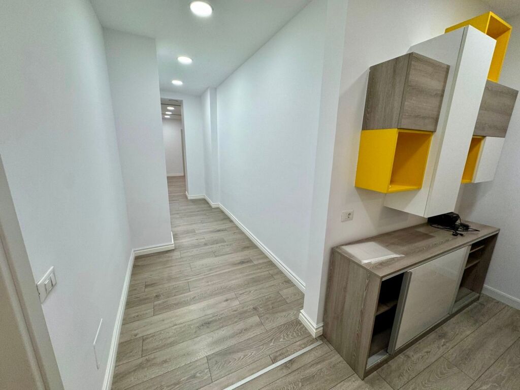 📣 QERA Ambient Per Zyra 📍 Komuna Parisit, Kompleksi "Kika 2" ✨