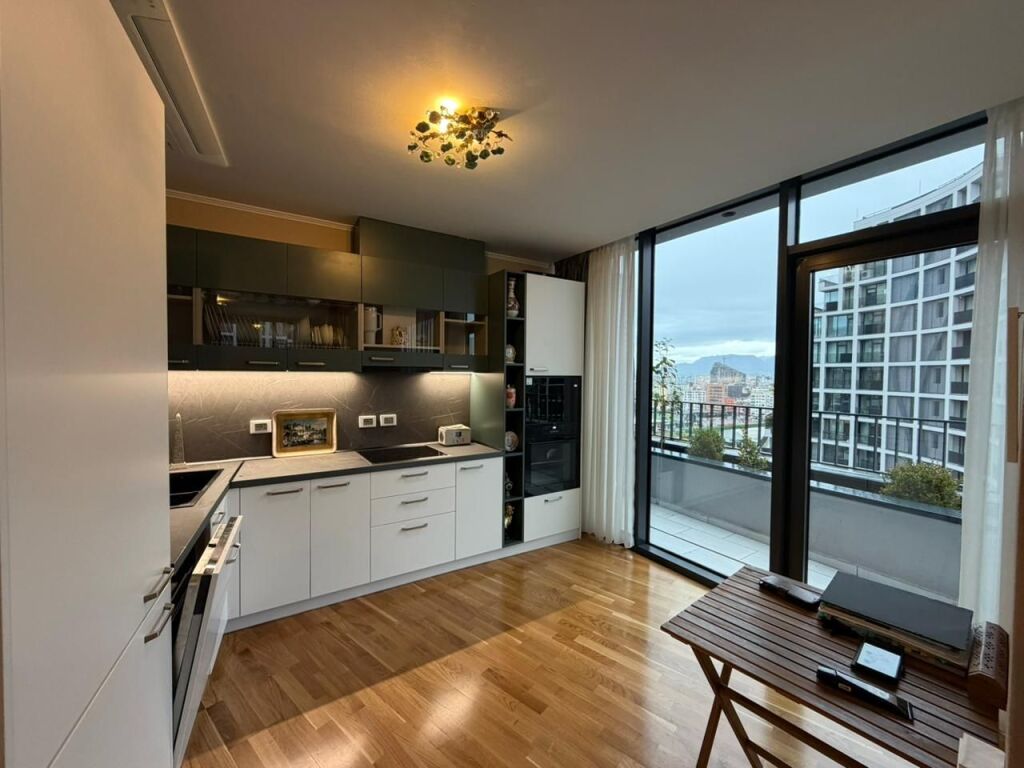 Appartamento 2+1+Parcheggio in affitto presso Lake View Residence al Lago Artificiale.