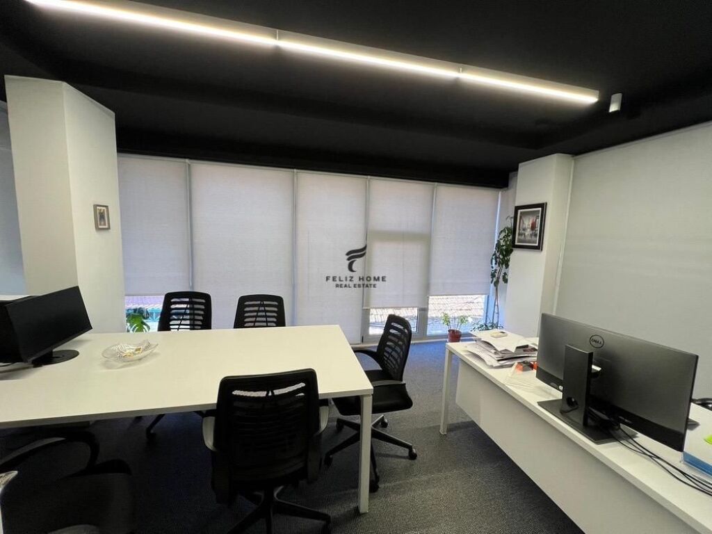 OFFICE FOR RENT 75 M2 PAZARI RI 1100 EURO