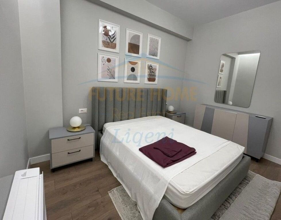 Rent, Apartment 3+1+2, Botanical Garden, Tirana.