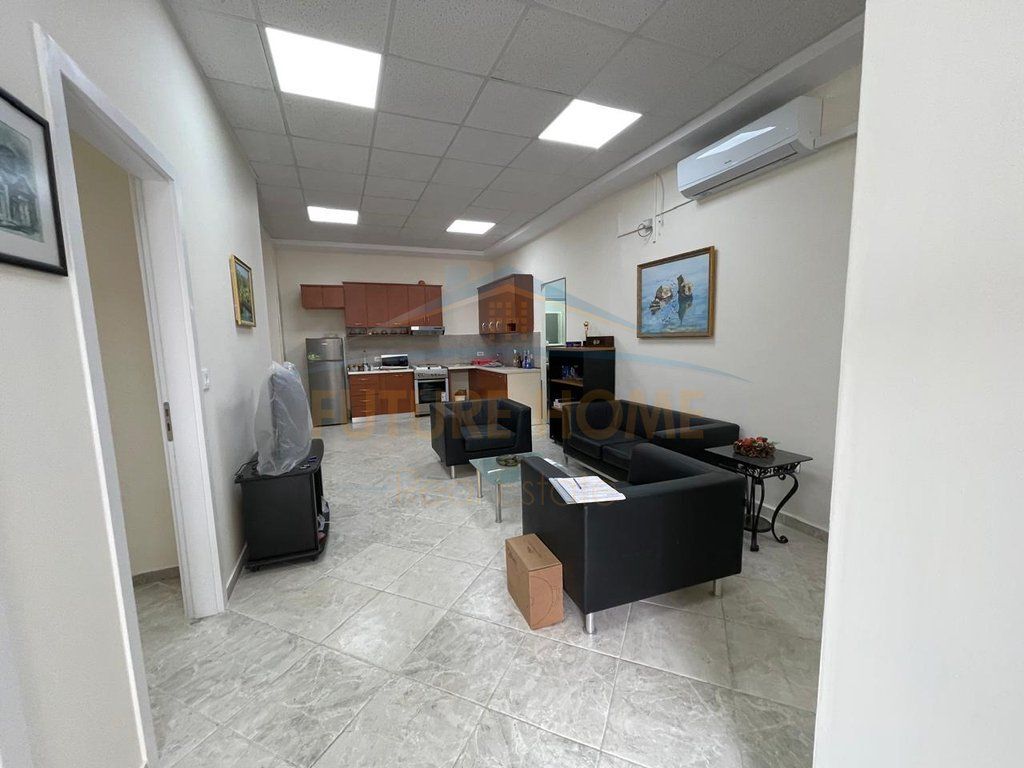 Qira, Apartament 2+1 , Rruga e Kavajes, Tiranë