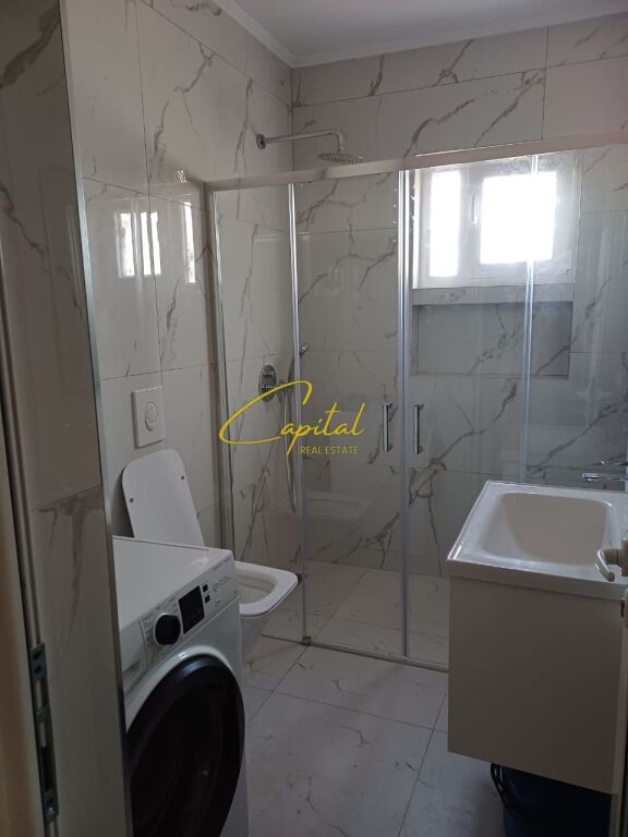 GARSONIERE ME QIRA 40 M2 MYSLYM SHYRI 50.000 LEKE